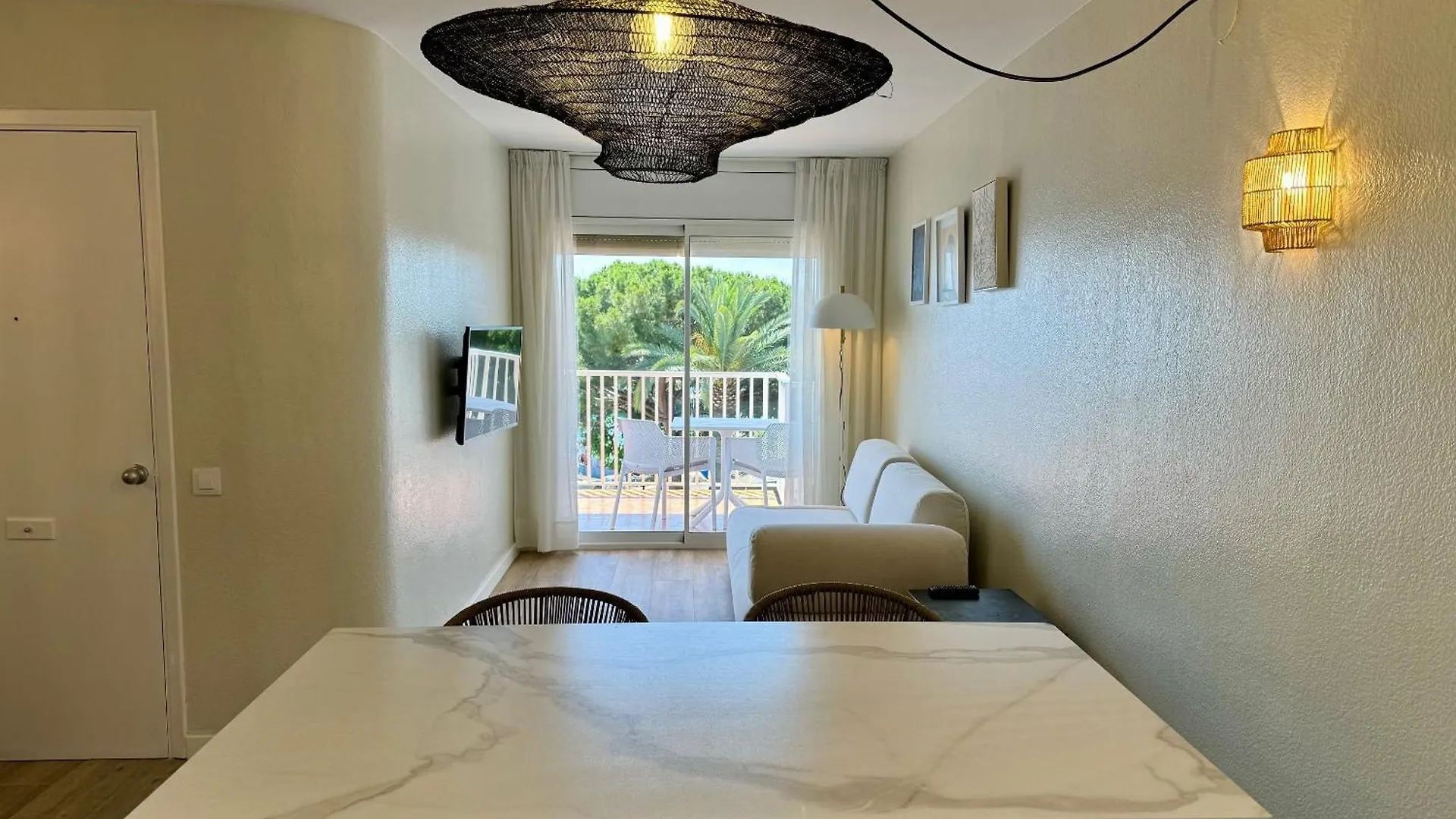Apartamento Puerto Miramar Камбрильс 0*,  Испания
